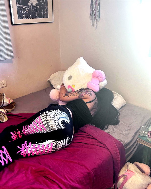 hellowkitty4ever instagram image archive image