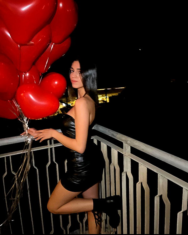 hila.nachmani22 instagram image archive image