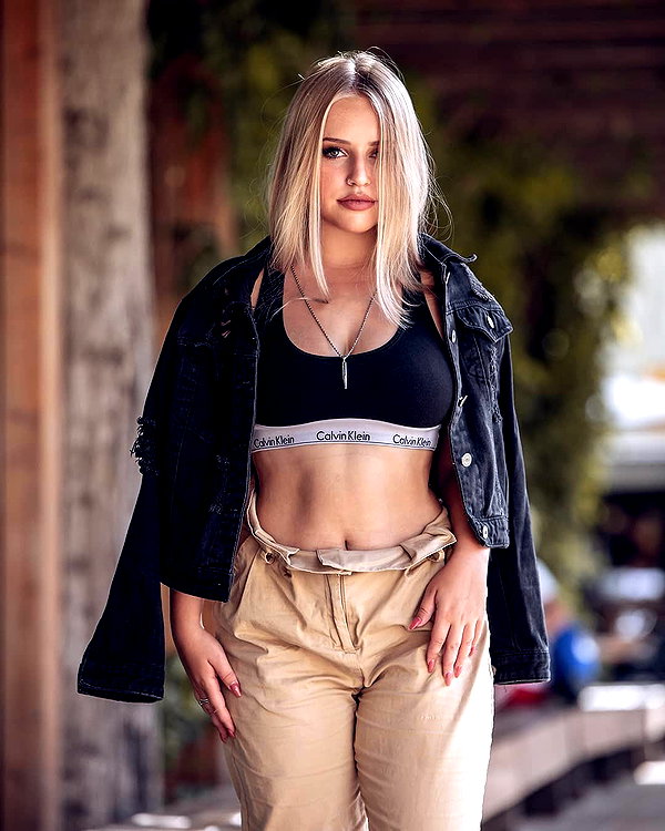 hilla.sela instagram image archive image