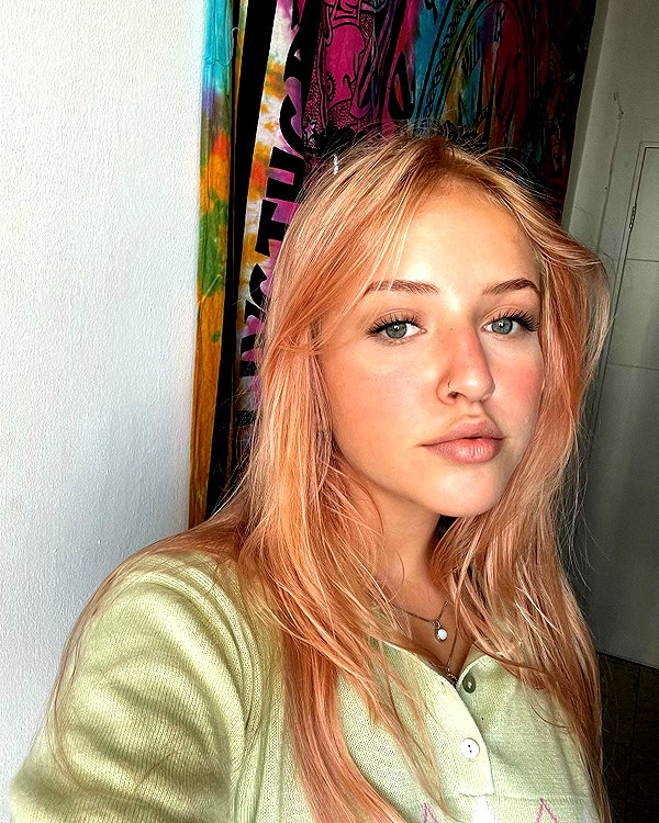 hilla.sela instagram image archive image