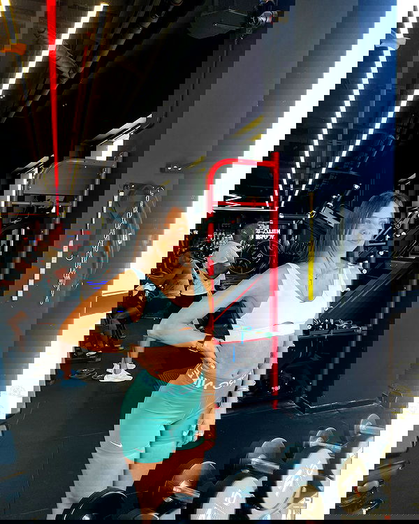 holllly.molly holllly.molly archive image