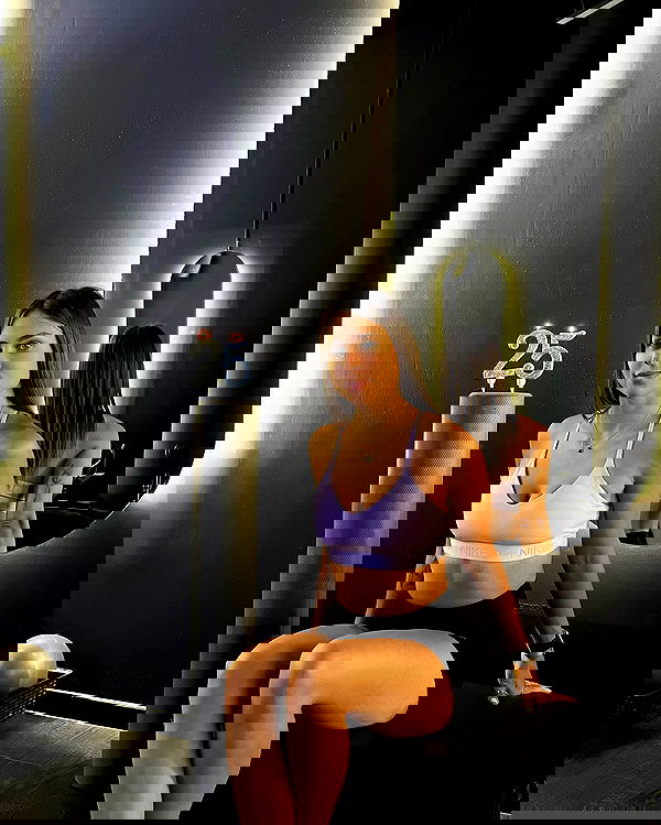 holllly.molly holllly.molly archive image