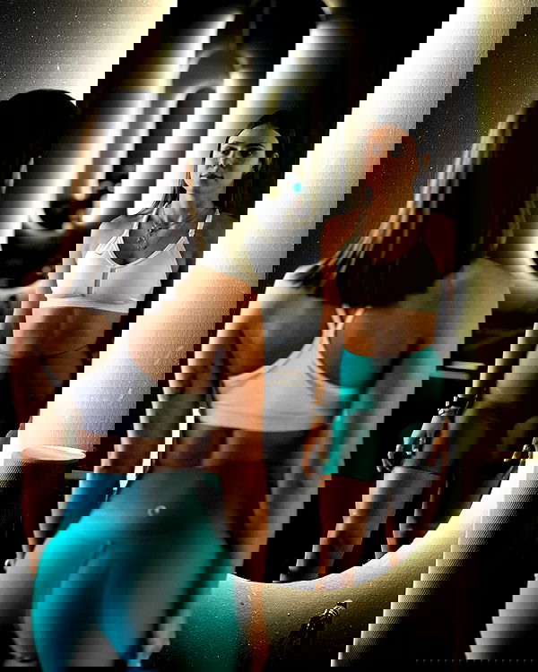 holllly.molly holllly.molly archive image