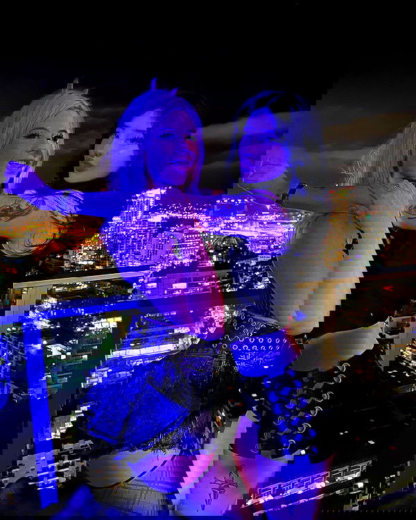 hundomewtwo hundomewtwo archive image