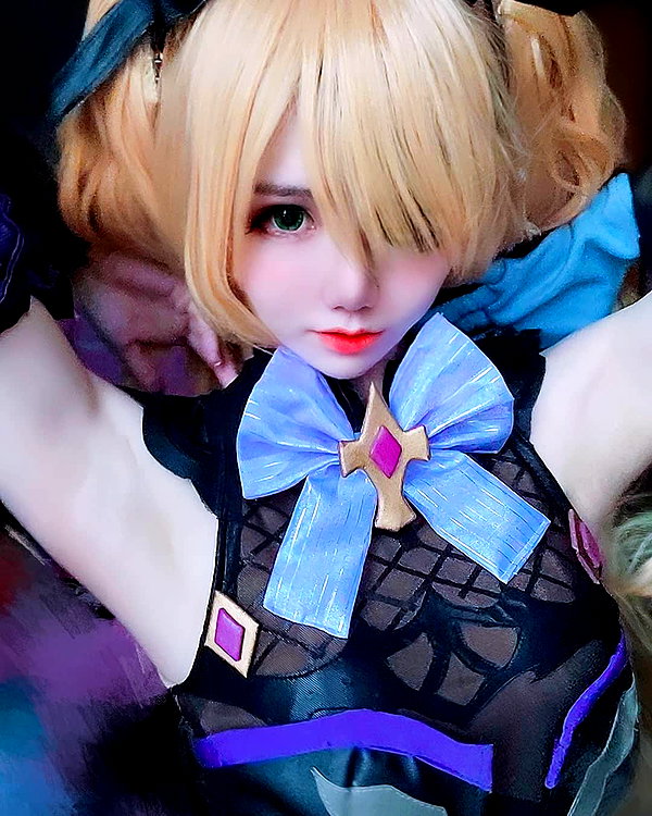 iamdorasnow instagram image archive image