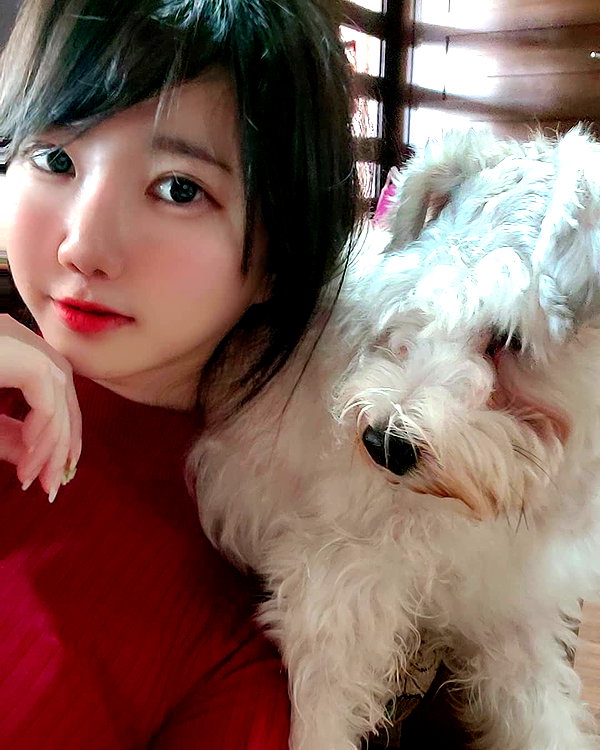 iamdorasnow instagram image archive image