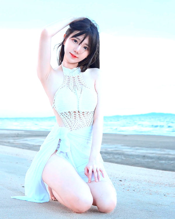 iamdorasnow instagram image archive image