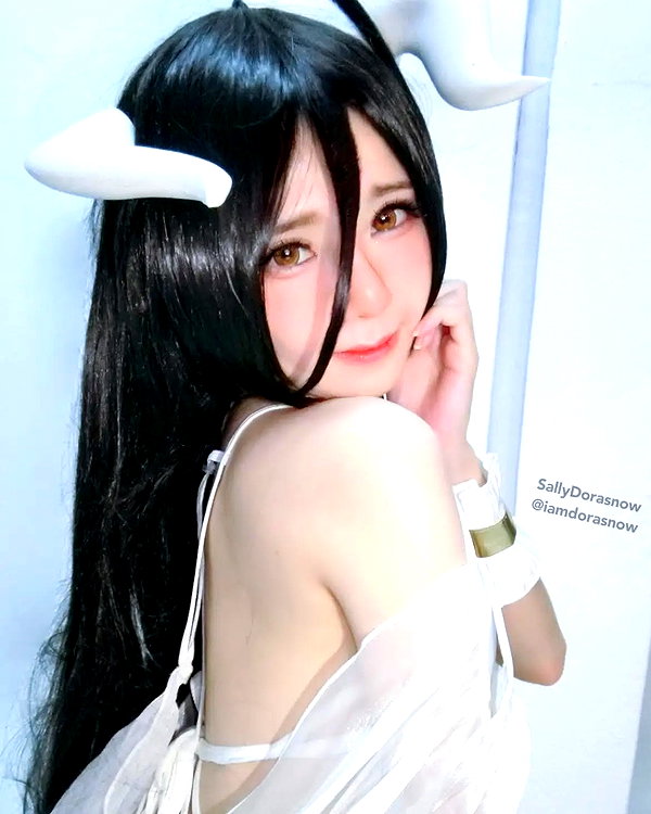 iamdorasnow instagram image archive image