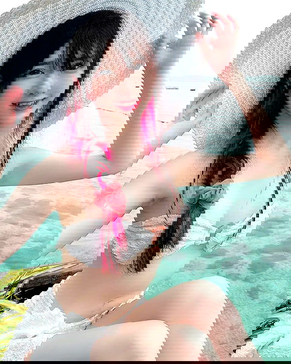 iamdorasnow iamdorasnow archive image