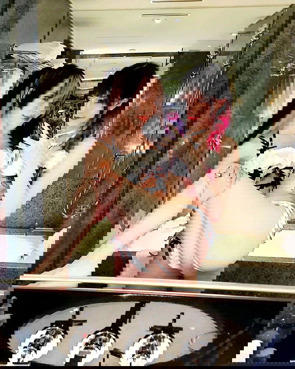 iamdorasnow iamdorasnow archive image