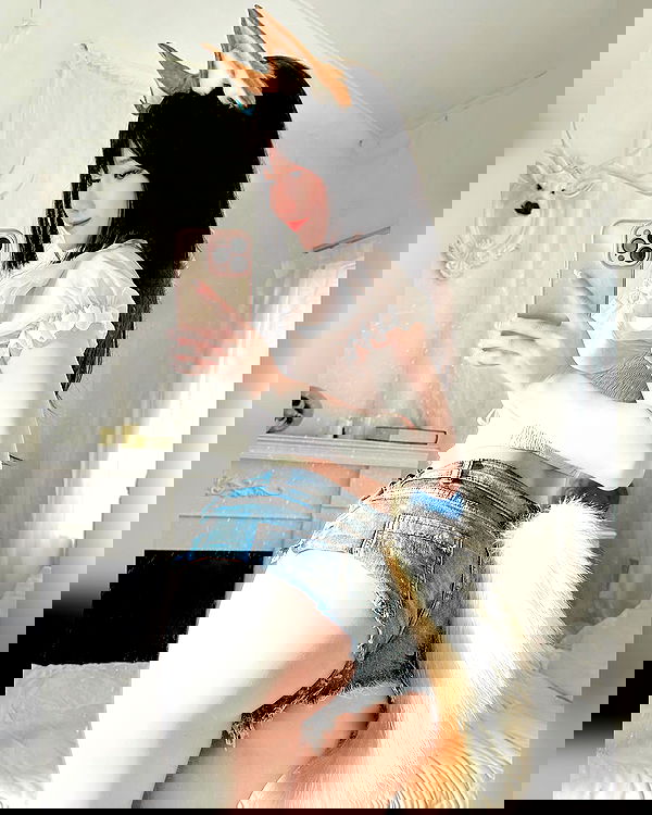 iamdorasnow iamdorasnow archive image