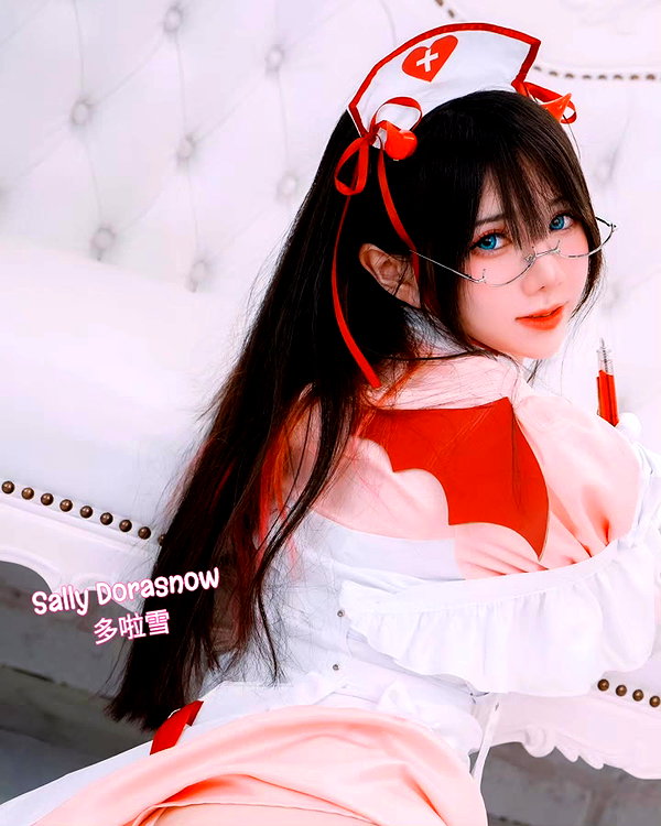 iamdorasnow instagram image archive image