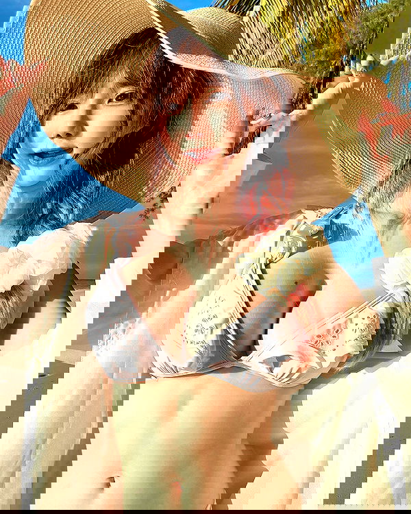 iamdorasnow iamdorasnow archive image