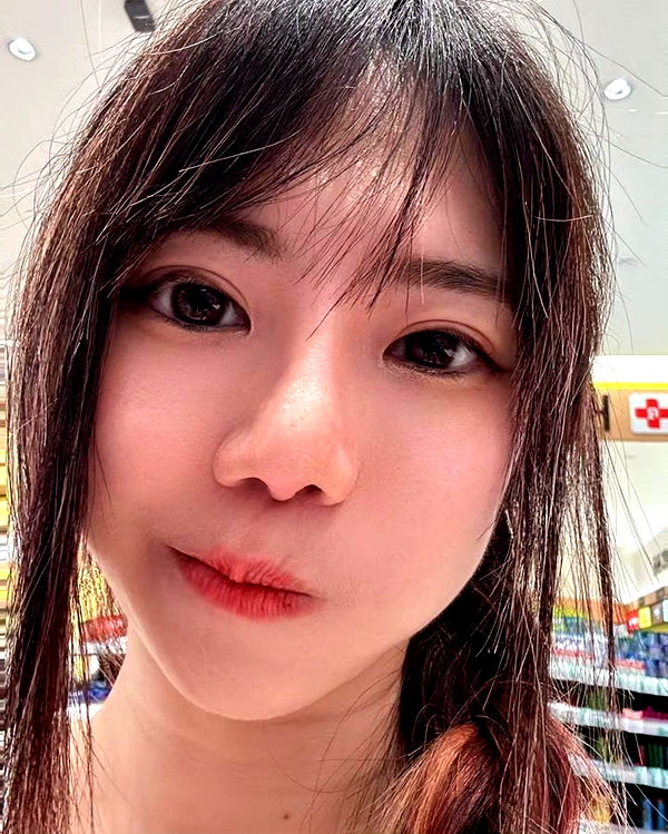iamdorasnow instagram image archive image