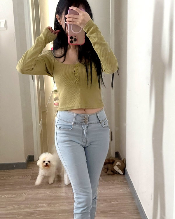 iamdorasnow instagram image archive image