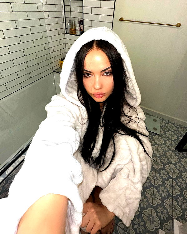 iblowurmind instagram image archive image