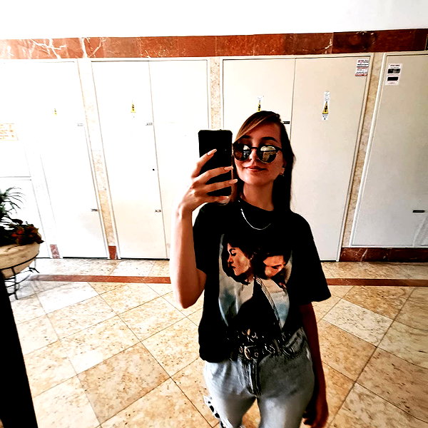 ilana.21 instagram image archive image