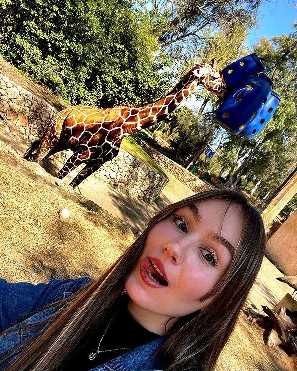 ilana.21 instagram image archive image