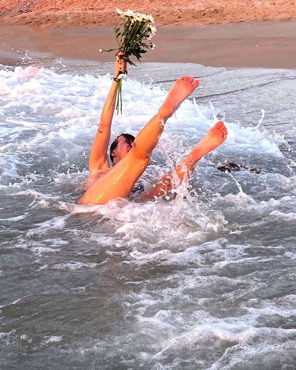 ilanosh instagram image archive image