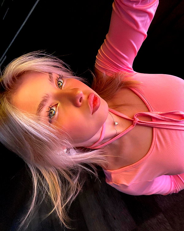 im_katesi instagram image archive image