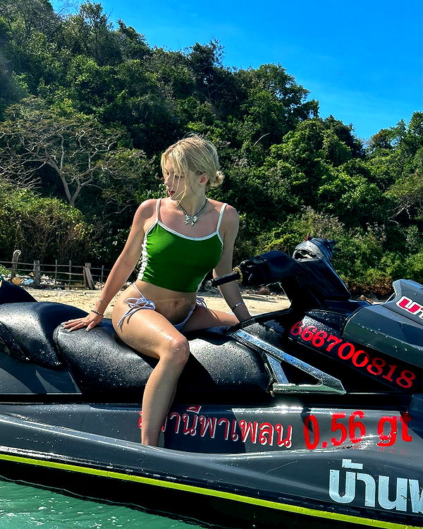im_katesi instagram image archive image