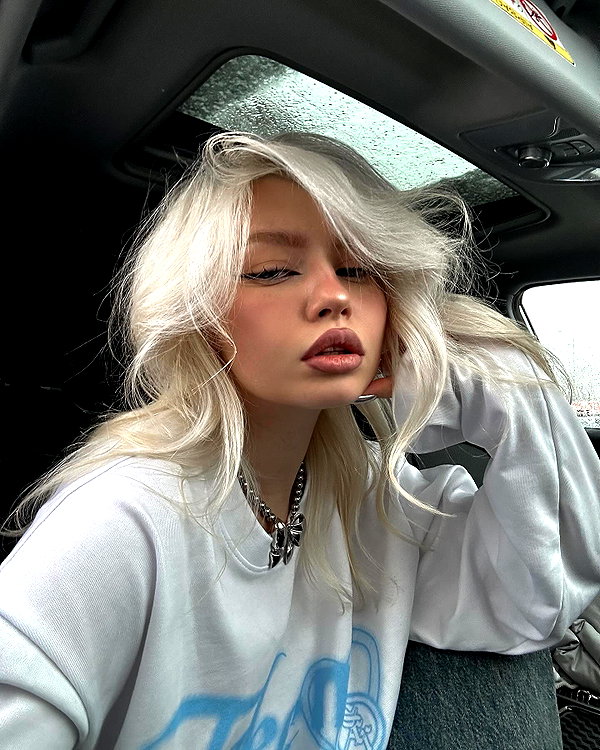 im_katesi instagram image archive image