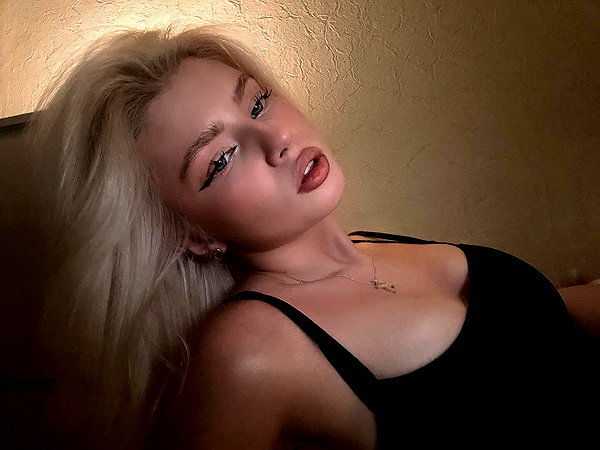 im_katesi instagram image archive image