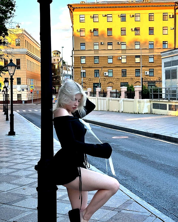 im_katesi instagram image archive image