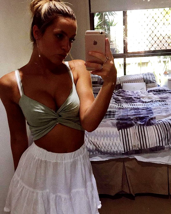 itshollynewton instagram image archive image