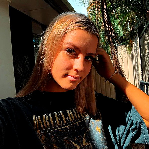 itshollynewton instagram image archive image