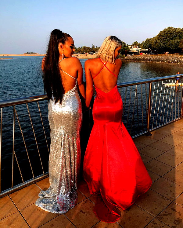 itshollynewton instagram image archive image