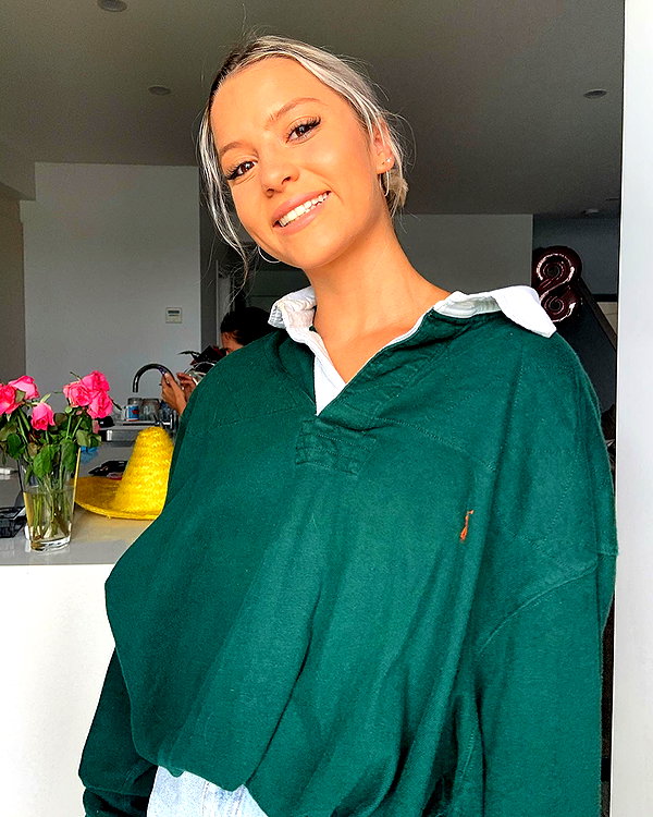 itshollynewton instagram image archive image