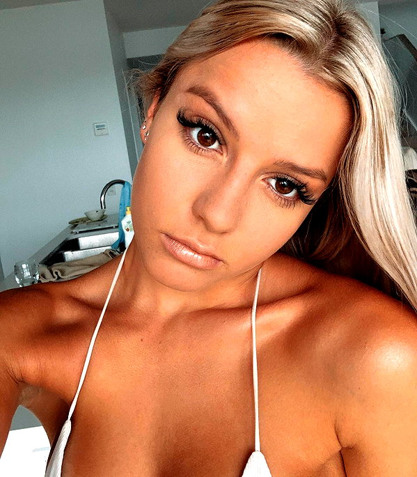 itshollynewton instagram image archive image