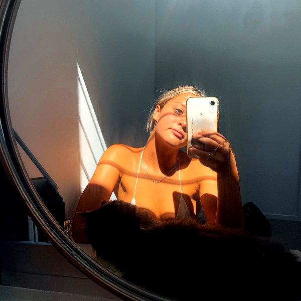 itshollynewton instagram image archive image