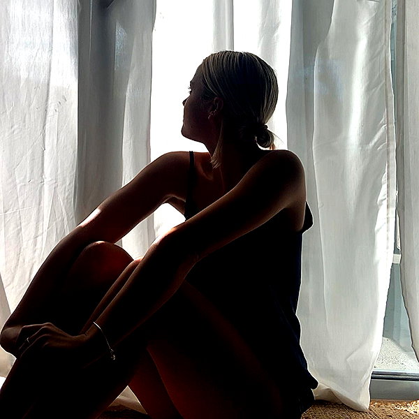 itshollynewton instagram image archive image