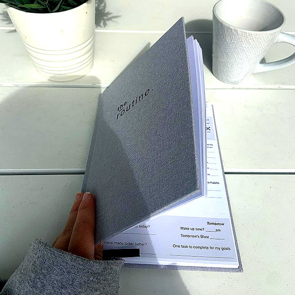 itshollynewton instagram image archive image