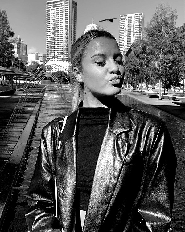 itshollynewton instagram image archive image