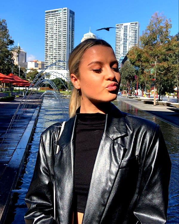 itshollynewton instagram image archive image