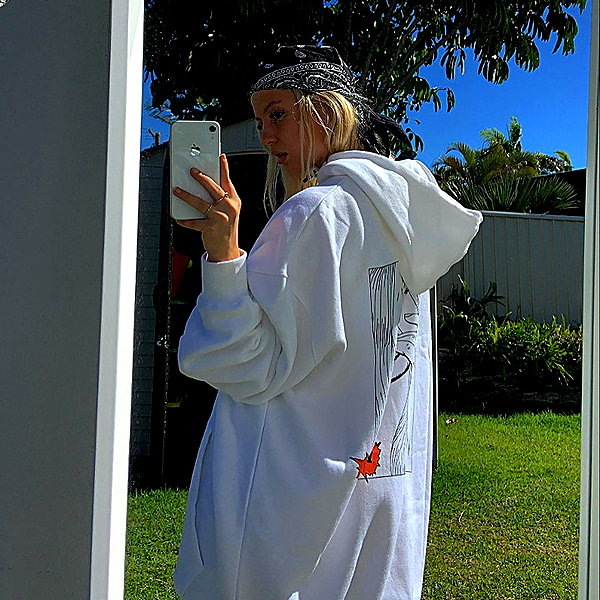 itshollynewton instagram image archive image