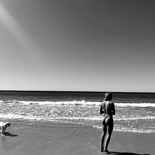 itshollynewton instagram image archive image