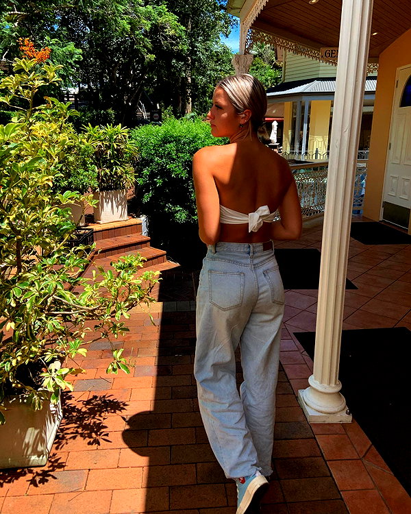 itshollynewton instagram image archive image