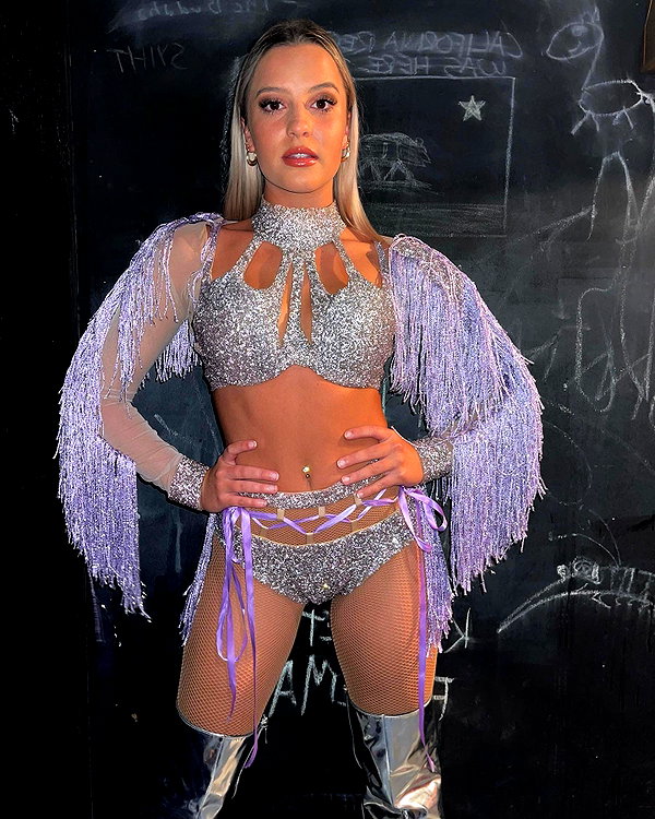 itshollynewton instagram image archive image