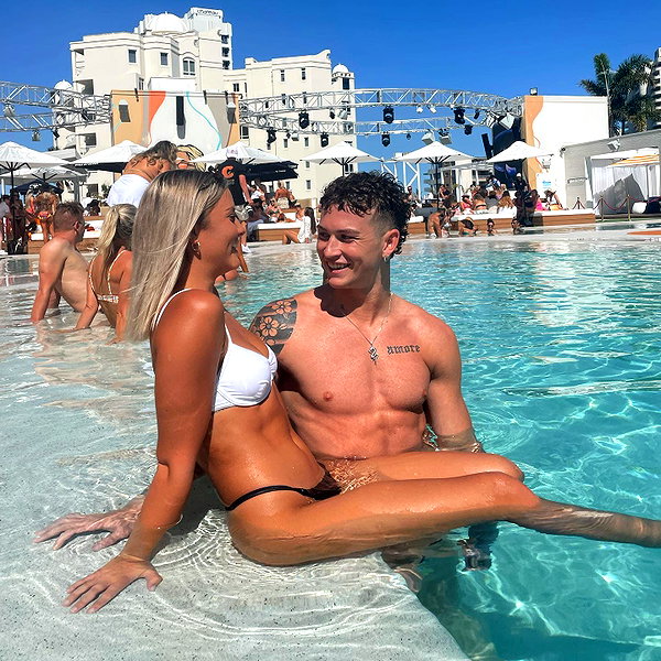 itshollynewton instagram image archive image