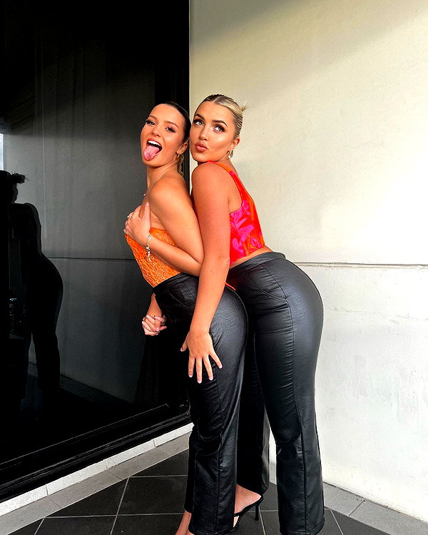 itshollynewton instagram image archive image