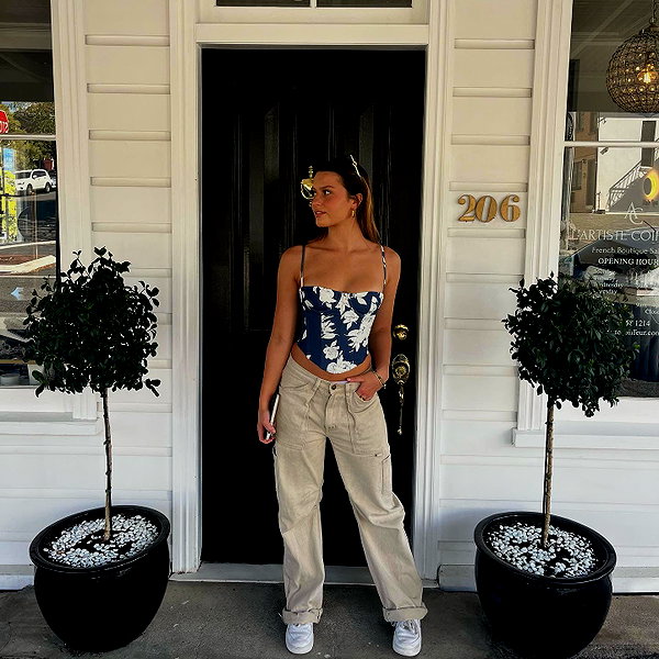 itshollynewton instagram image archive image