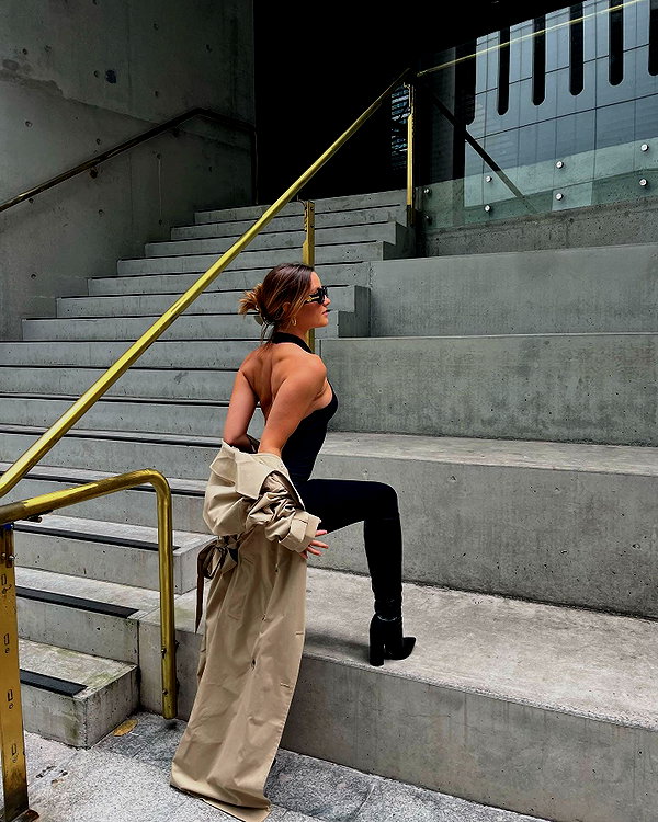 itshollynewton instagram image archive image