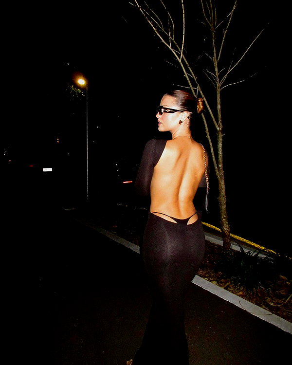 itshollynewton instagram image archive image