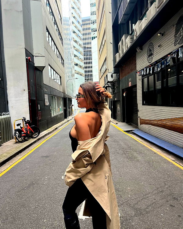 itshollynewton instagram image archive image