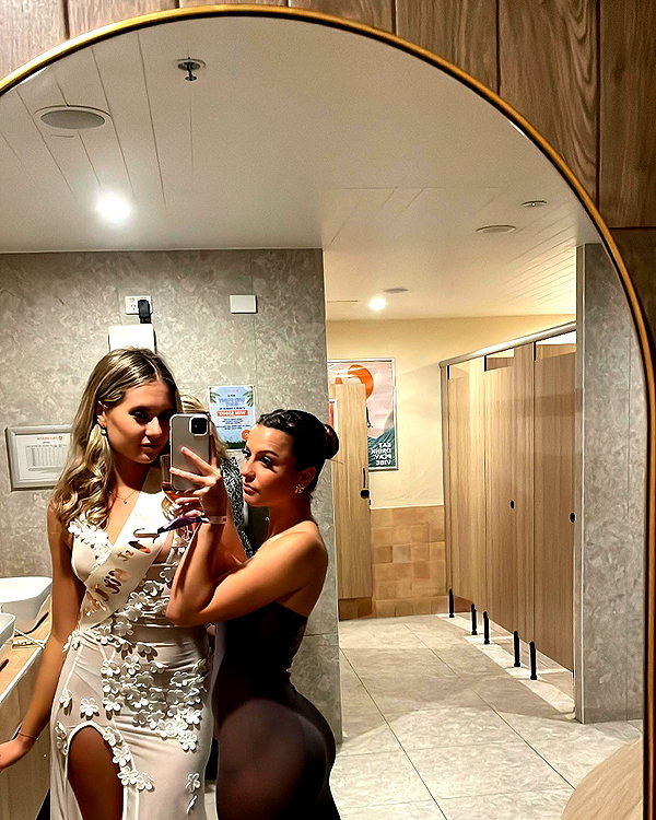 itshollynewton instagram image archive image