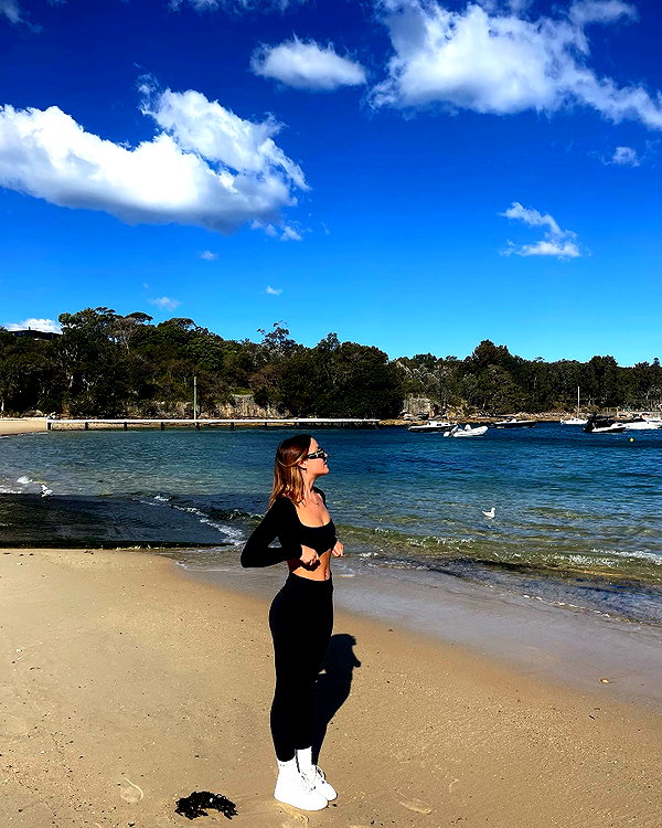 itshollynewton instagram image archive image
